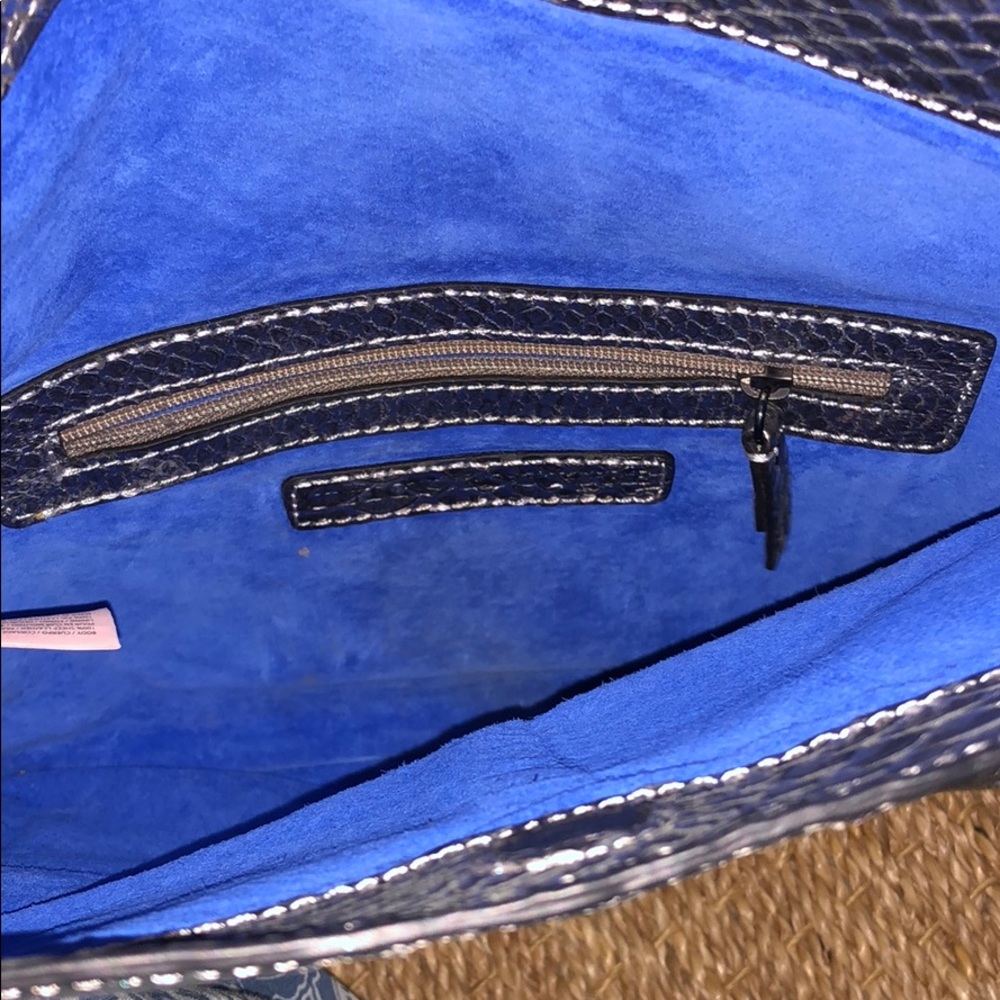 Clutch - Picture 4 of 5